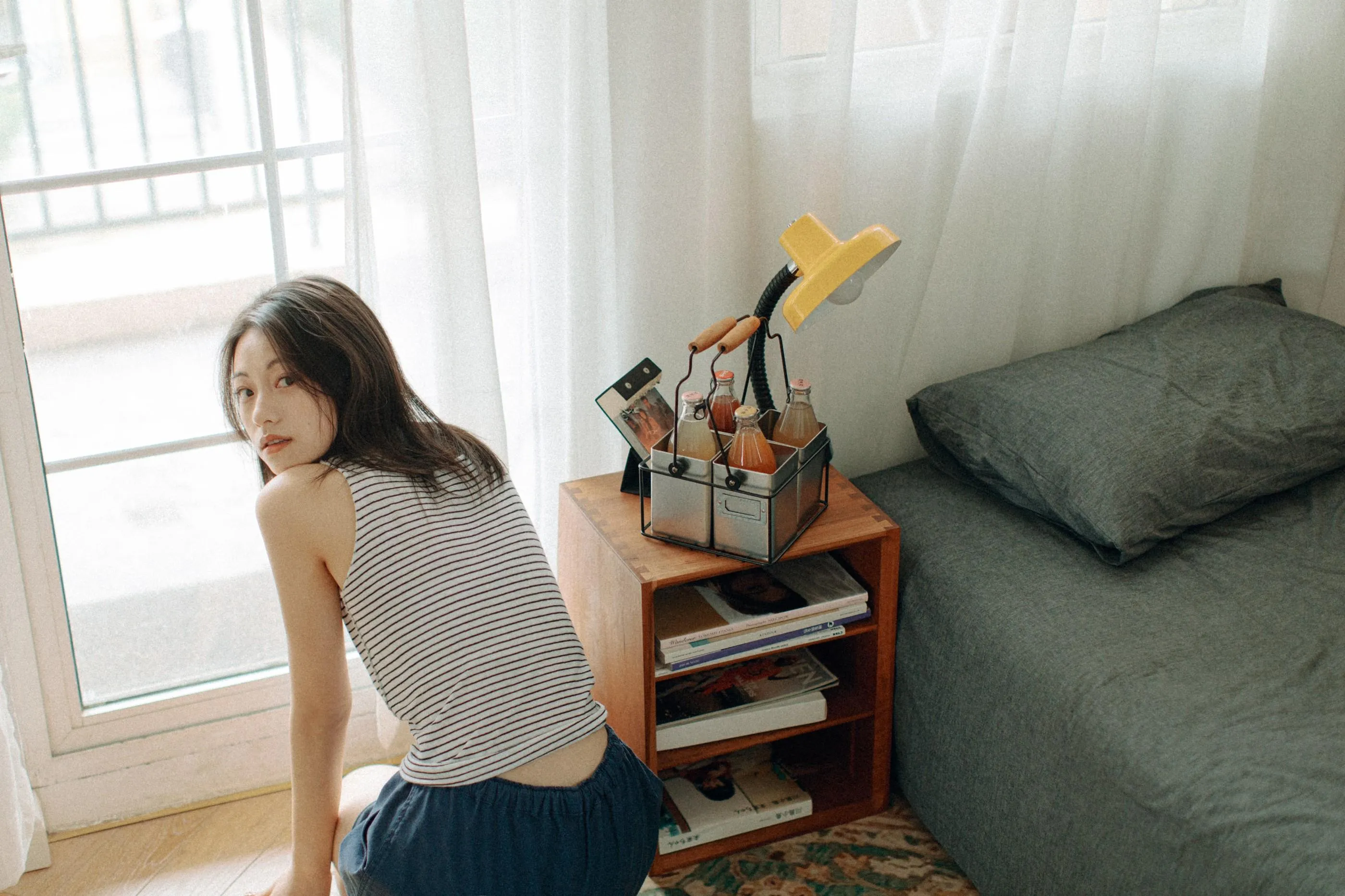 [艺图语] 2022.06.01 寝居女子写真集 九月 [34P]插图3